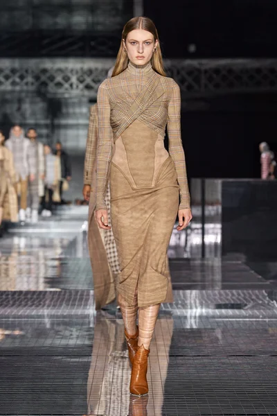 Look 54